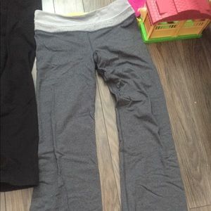 Luluemon size 8 Astro pant - VGUC
